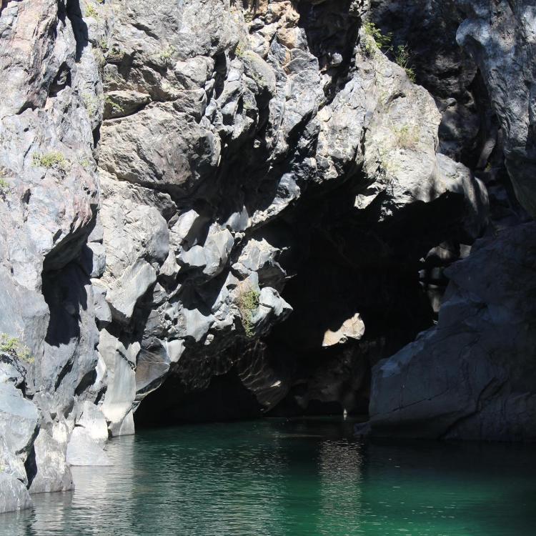 Fotografía 4 de Camping Rocas Basálticas - Conaf en Rio Claro, Maule